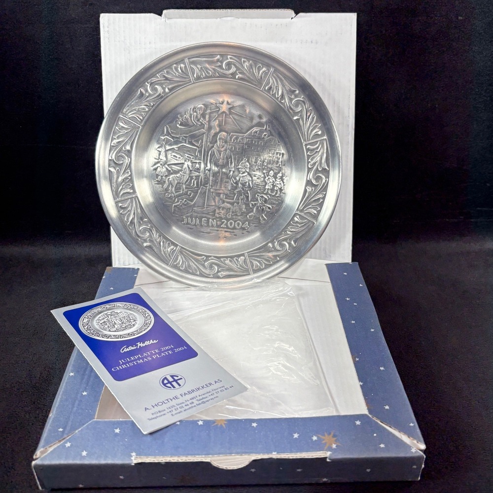 A. Holthe Norway Pewter‎ Julen 2004 Christmas Plate #32 SEASON OF ADVENT